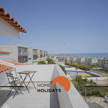 #171 Páteo 2 Flat By Holidays